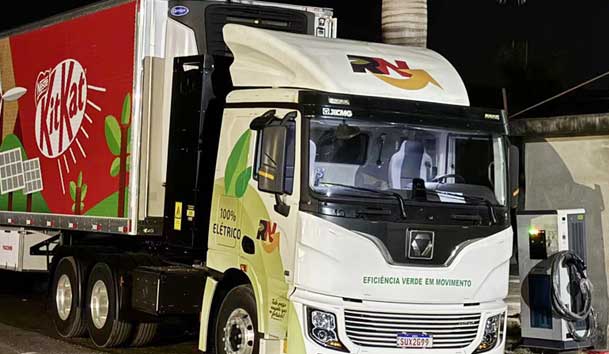 【重卡电动先锋】南宫体育app官网300-400kW重卡充电桩：亮点与应用典范(图3)