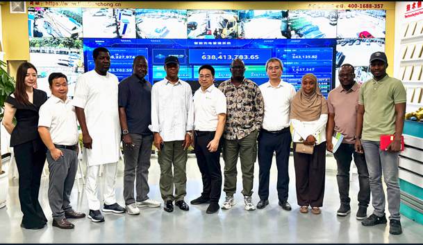 立足中国，链接世界｜尼日利亚合作伙伴来访南宫体育app官网总部，共促中非能源升级(图1)