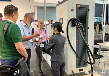 走出中国，亮相世界！南宫体育app官网新能源闪耀欧洲智慧能源博览会(图7)